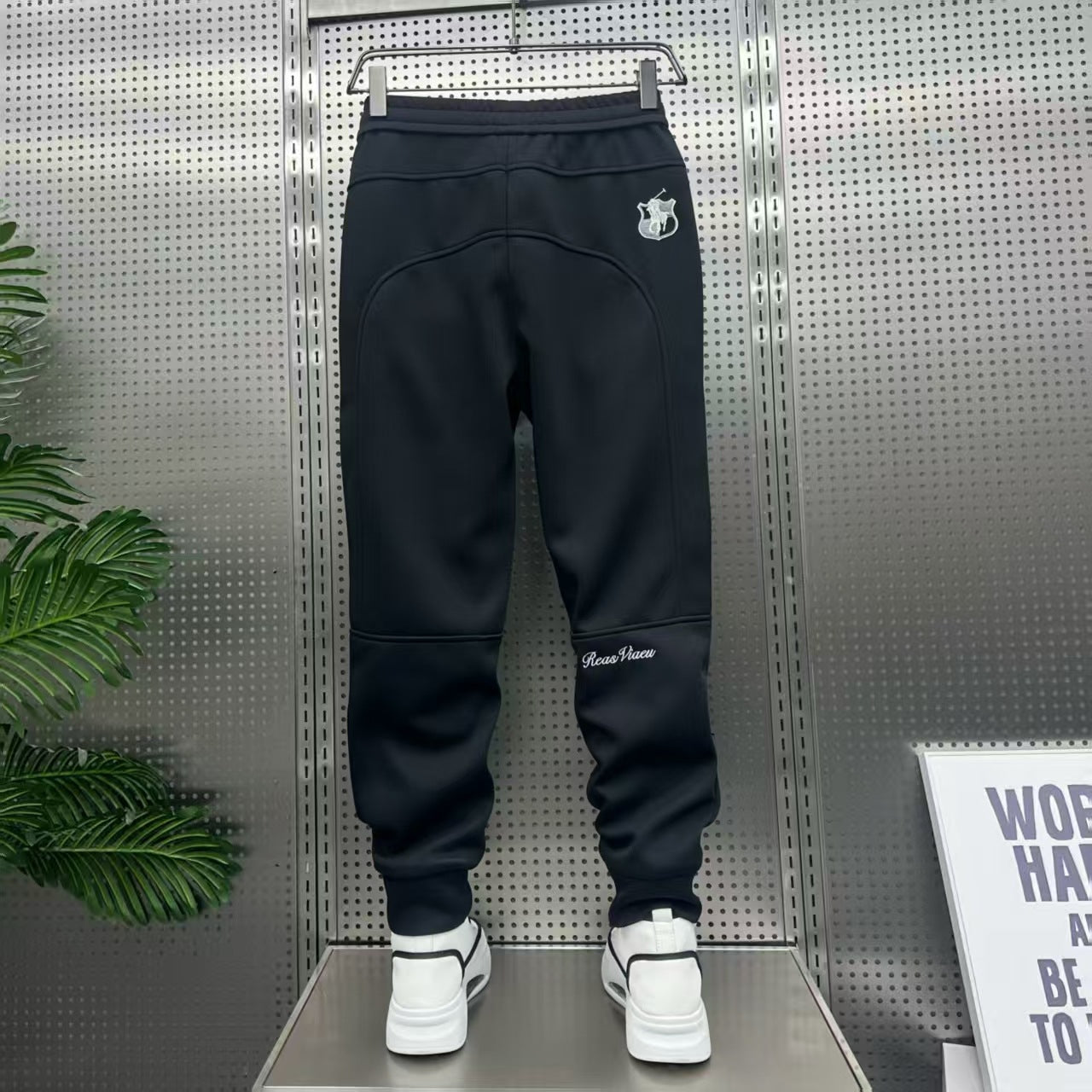 Selected Variant Image