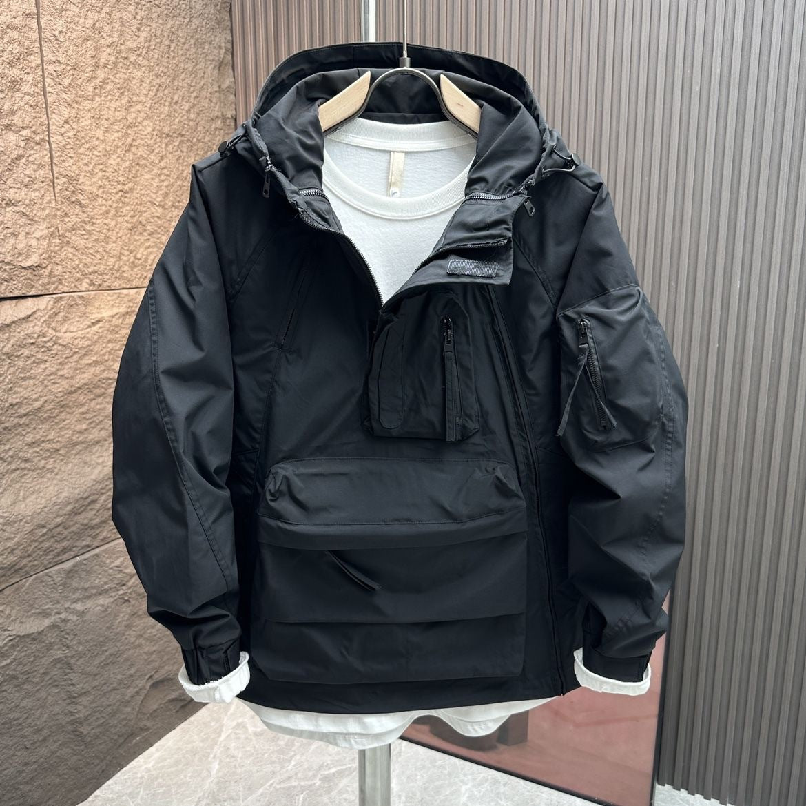 Selected Variant Image