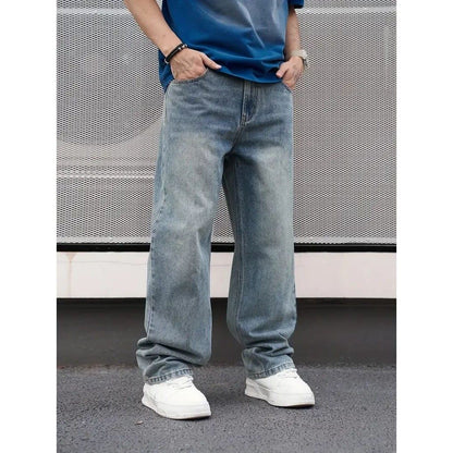 Lässige Straight-Leg Jeans in Light Blue