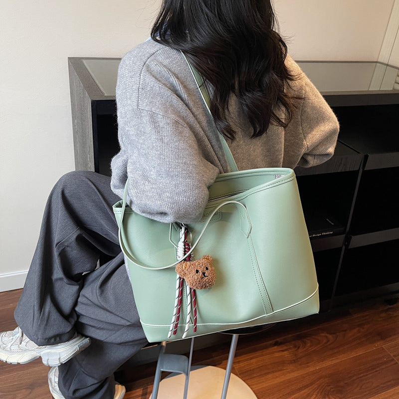 Niche Fashion Retro Shoulder Tote For Commuting