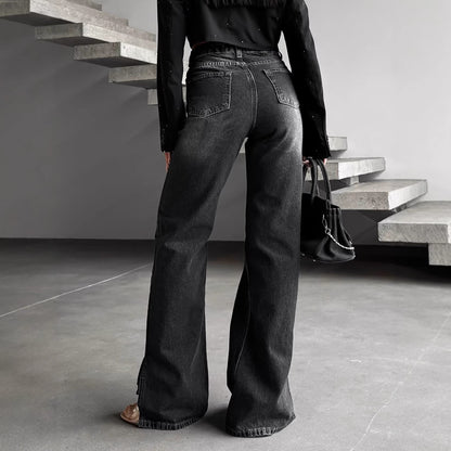 Damen Flare-Jeans mit schrägem Bund – High-Waist & leicht ausgestellt – Washed Black Denim