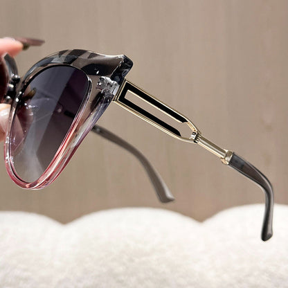 Modische Damen Cat-Eye-Sonnenbrille – Bold Design in Kontrastfarben – UV-Schutz für Strand & City