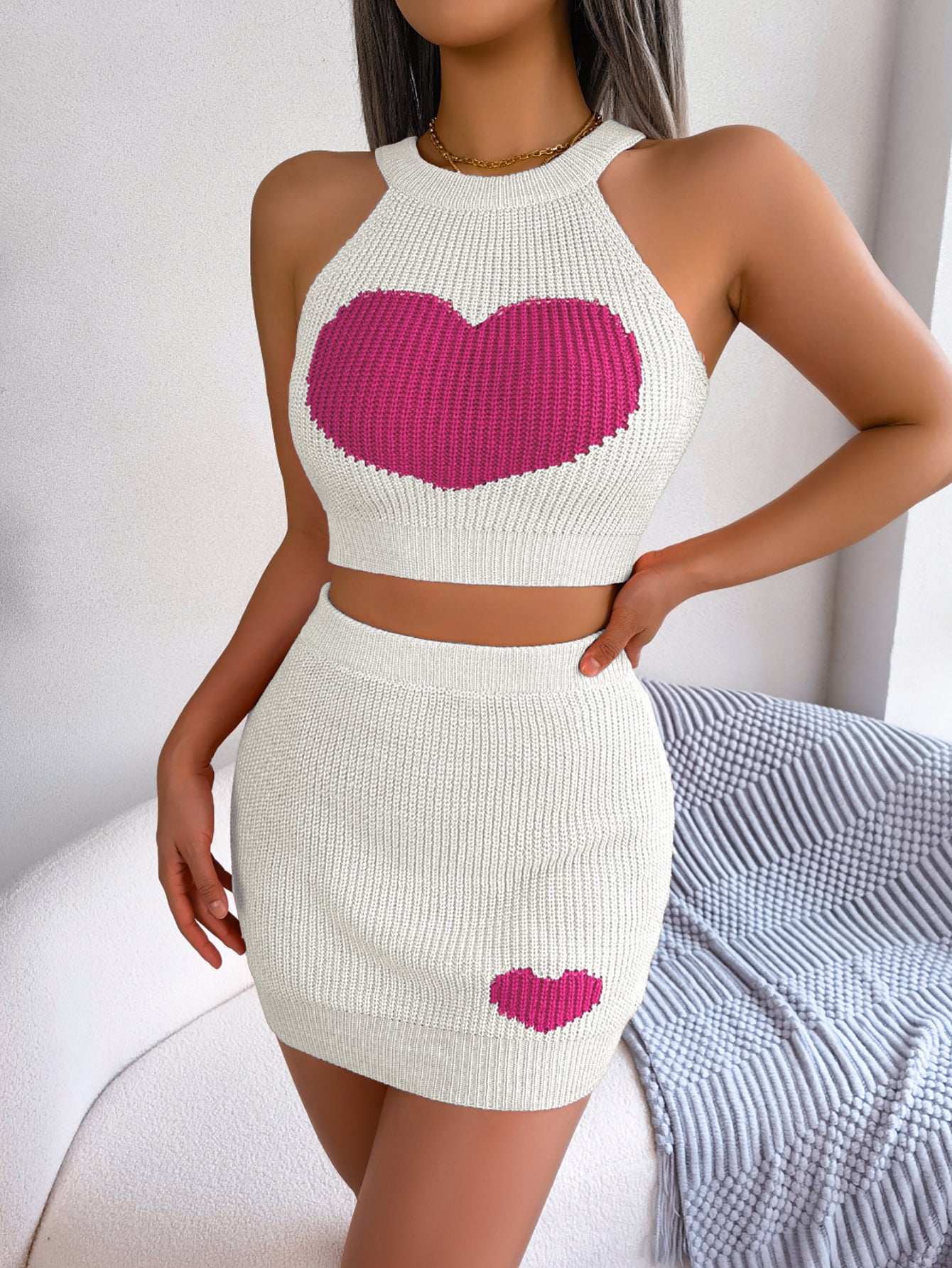Modisches Strick-Set aus Cropped Top und Bodycon-Rock