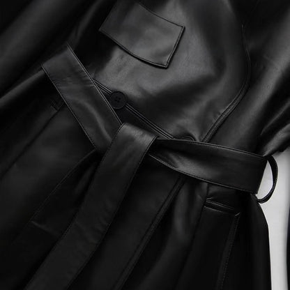 Lockere Kunstleder-Jacke mit Bindegürtel