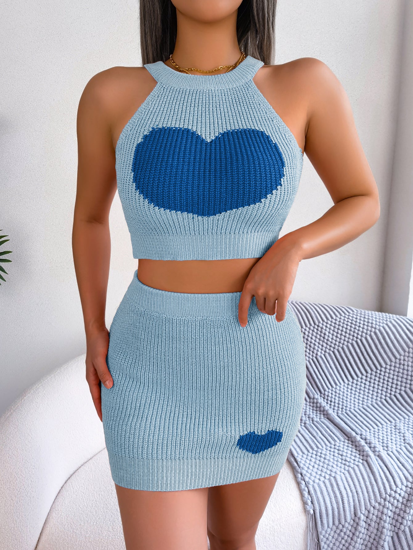 Modisches Strick-Set aus Cropped Top und Bodycon-Rock