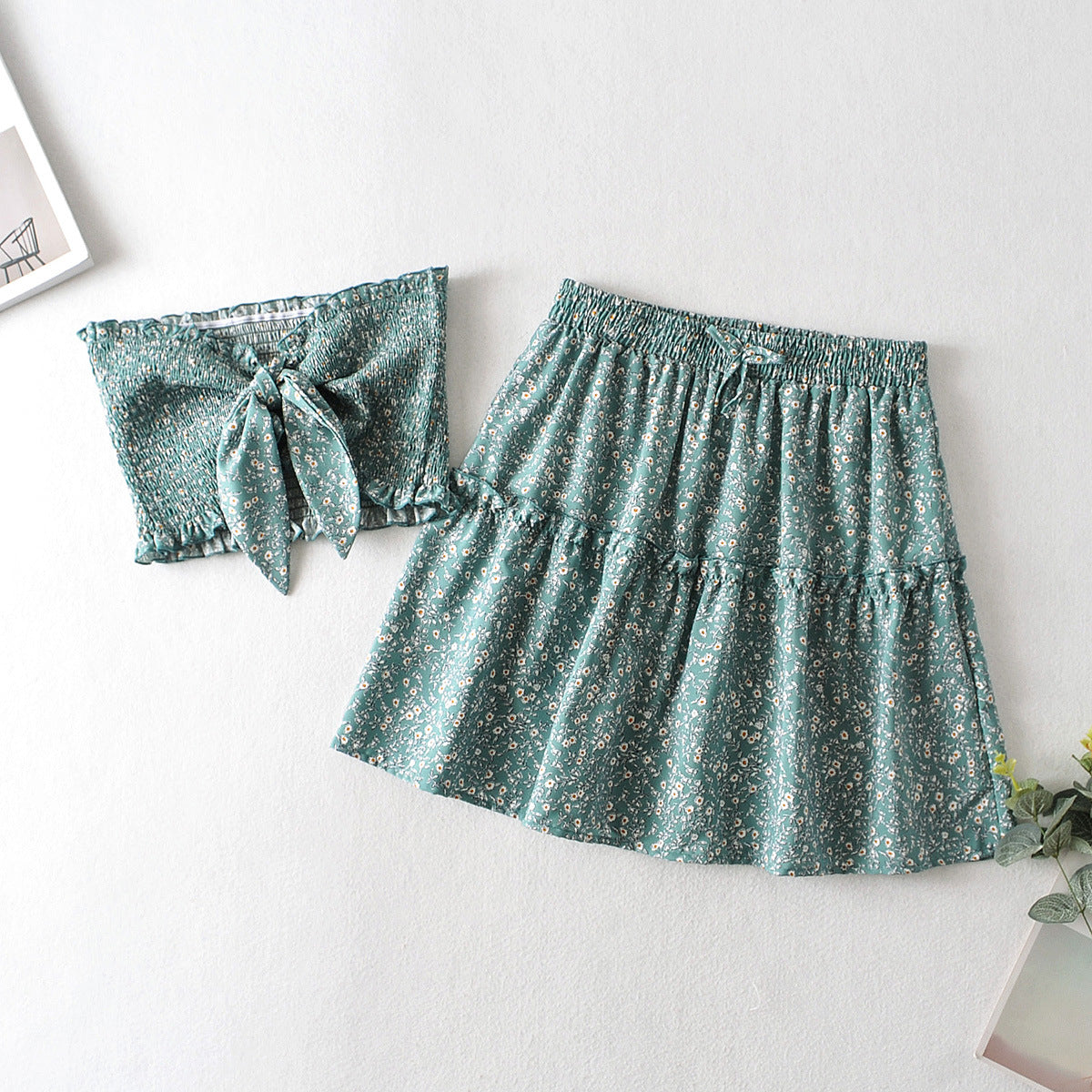 Women's New Patchwork Skirt With Wave Edge And Small Floral Pattern