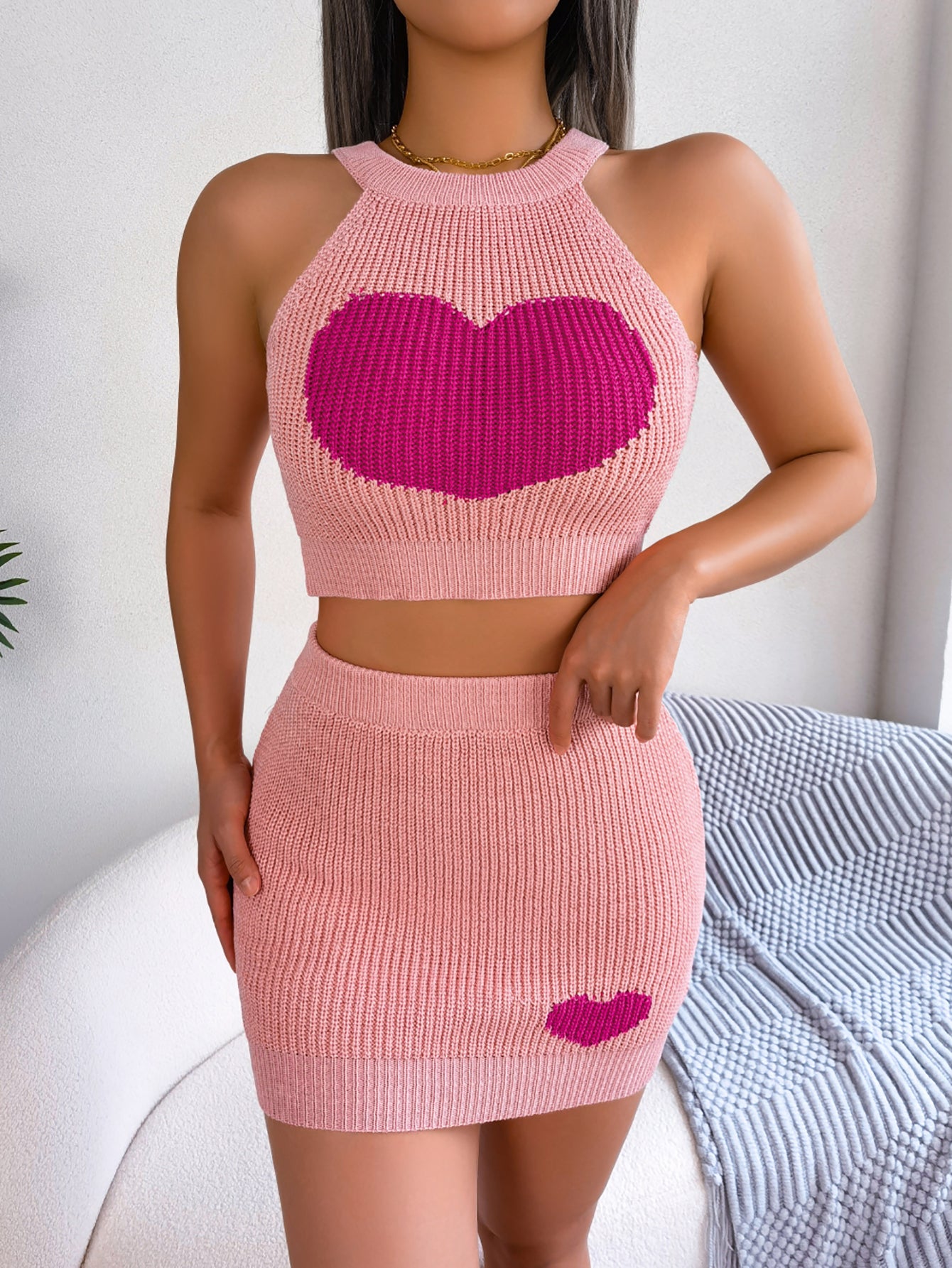 Modisches Strick-Set aus Cropped Top und Bodycon-Rock