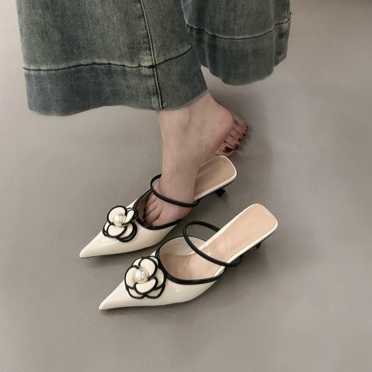 Spitze High-Heel Mules mit Blumen-Applikation