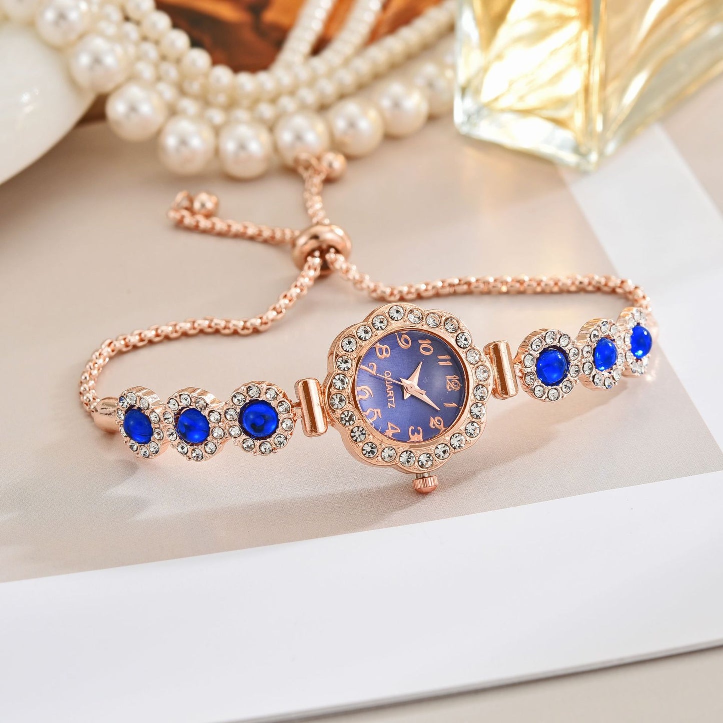 Free Pull-out Bracelet Women's Watch Fashion Color Diamond
